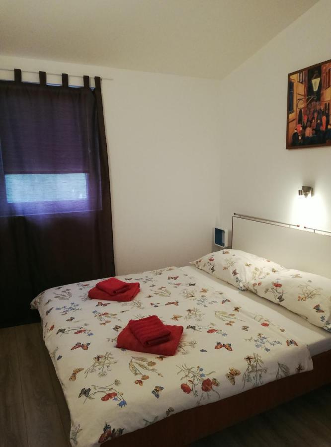Apartment Anita Fazana Luaran gambar