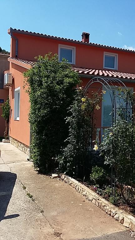 Apartment Anita Fazana Luaran gambar